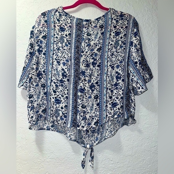 H&M Divided Women's Tie Knot Blouse - Picture 5 of 11